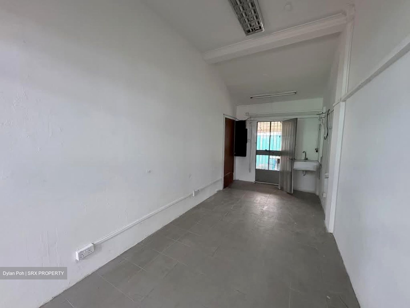 Yishun Ring Road (D27), Shop House #563157951